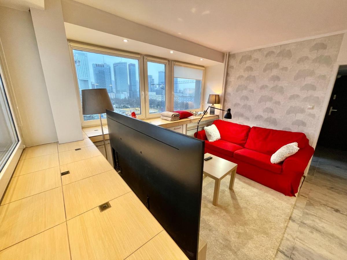 Love Metro Wifi 300Mbs 65'Tv Netflix Hbo Appletv+ Βαρσοβία Εξωτερικό φωτογραφία